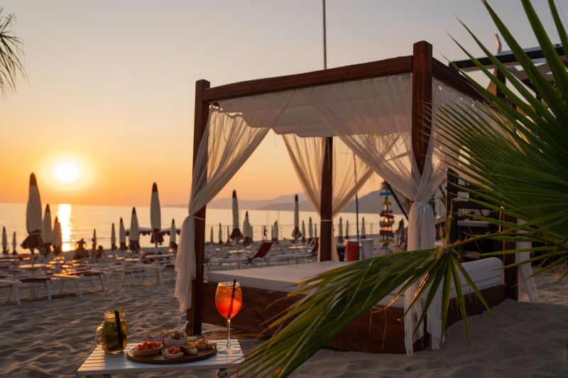 Sunset Beach Club