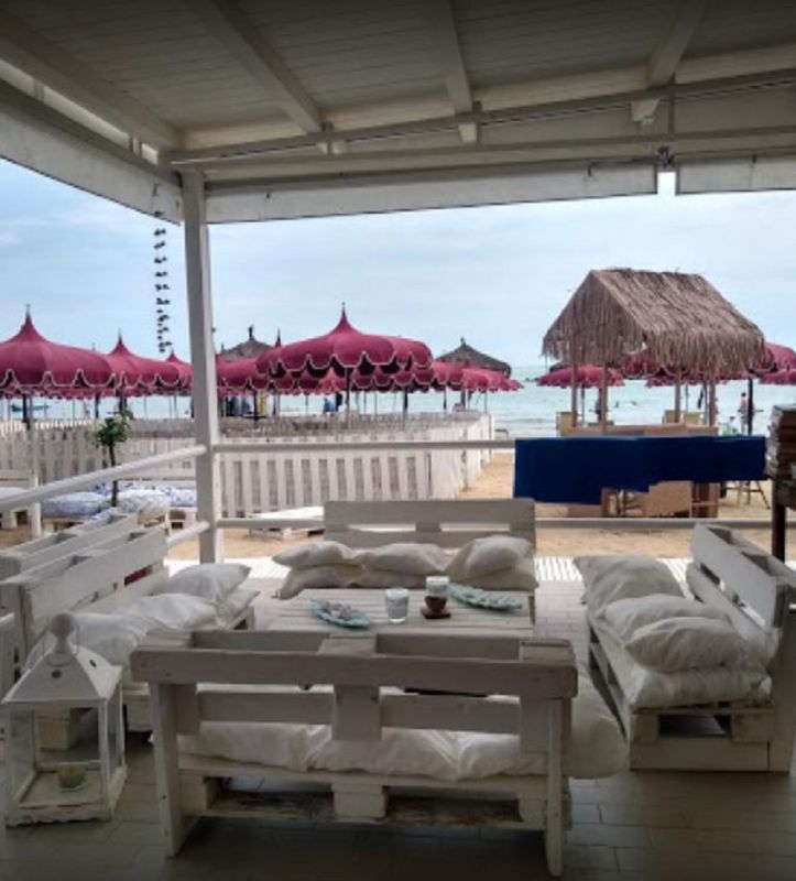 Lido Sabbia D'Oro Bau Beach