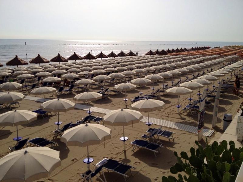 Marifa' Beach Club