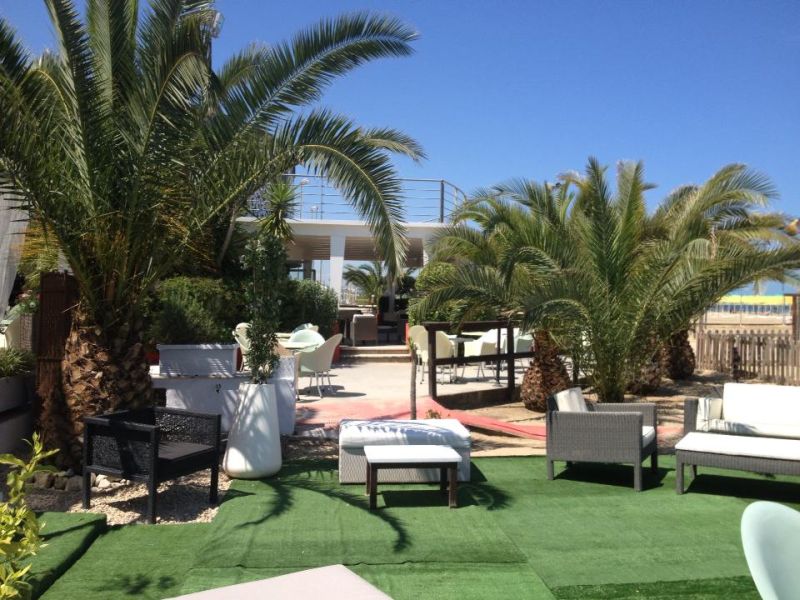 4Vele Beach Resort Restaurant Bar