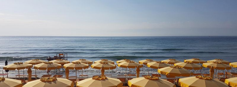 Alaxi Beach
