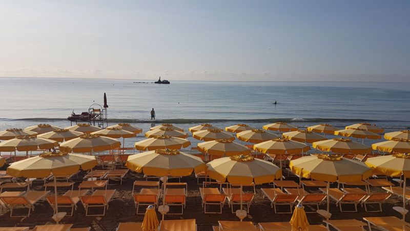 Alaxi Beach