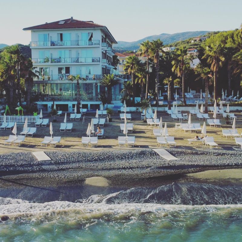Hotel Caravelle