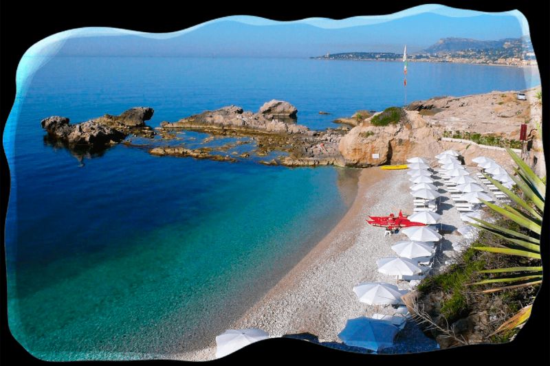 La Spiaggetta Dei Balzi Rossi