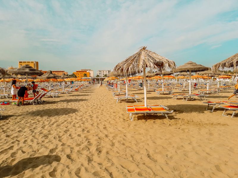 Aurora Beach & Suite
