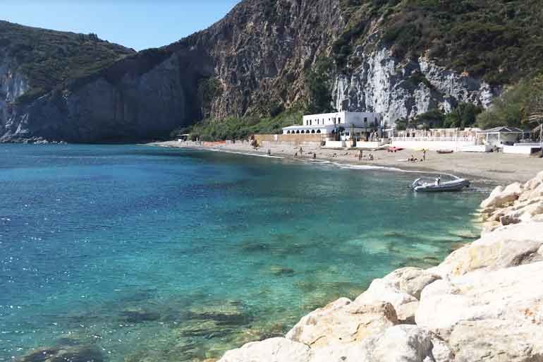 Spiaggia Di Frontone