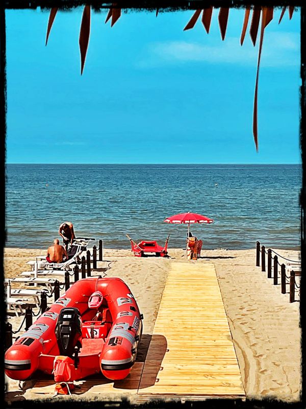 Bud Beach