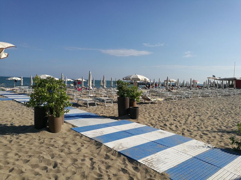 Mete Beach Elisa