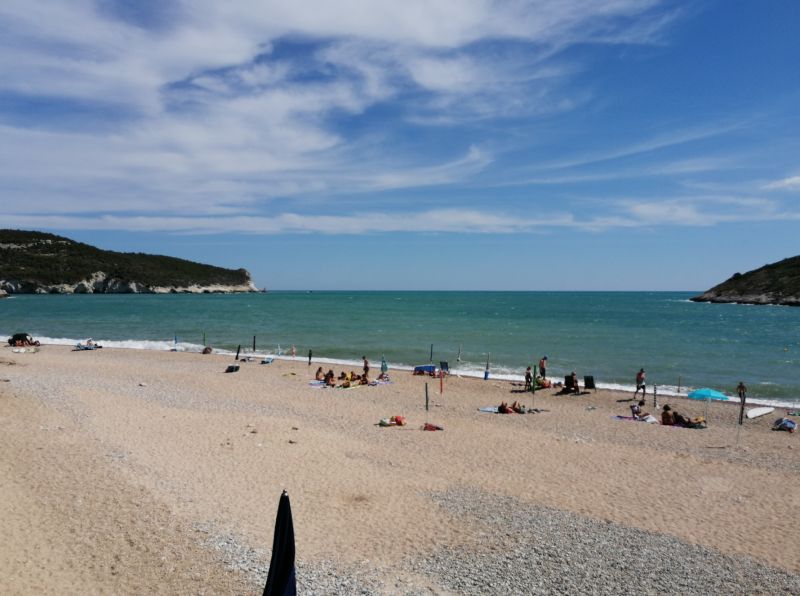 Spiaggia Di Baia Di Campi
