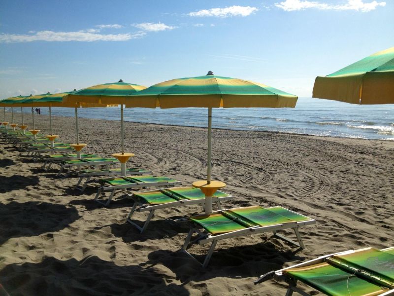 Olimpo Spiaggia Barricata