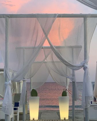 Dvne Beach Club