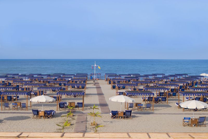 Faruk Beach Club