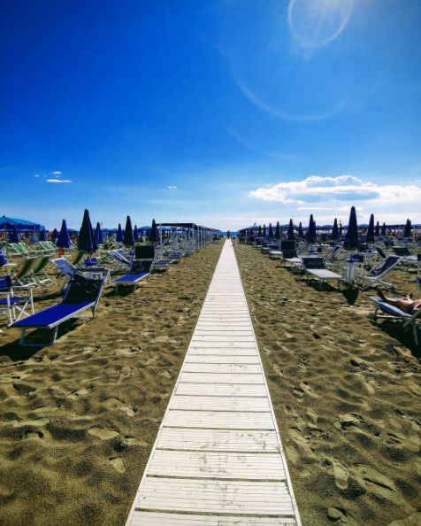 Bagno Conte Grande Beach