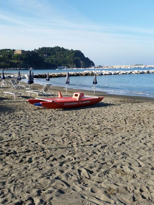 La Lampara Beach