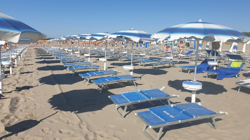 Lido 48 Beach