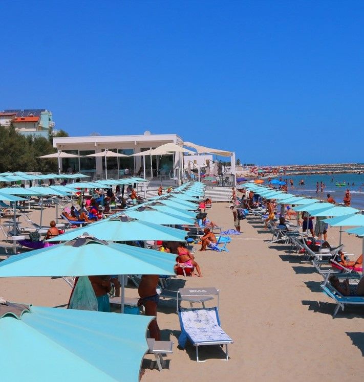 Uma Beach Club