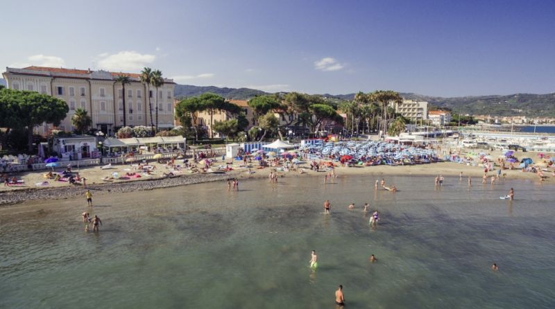 Spiaggia Libera Al Mappamondo