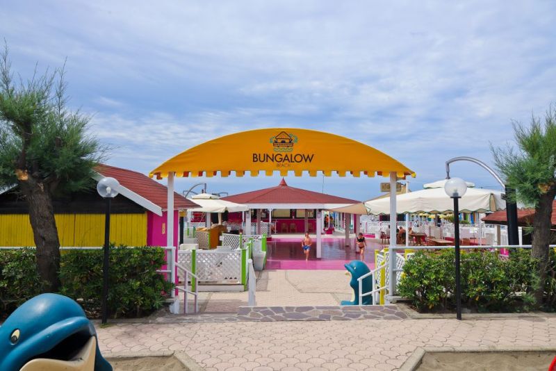 Bungalow Beach