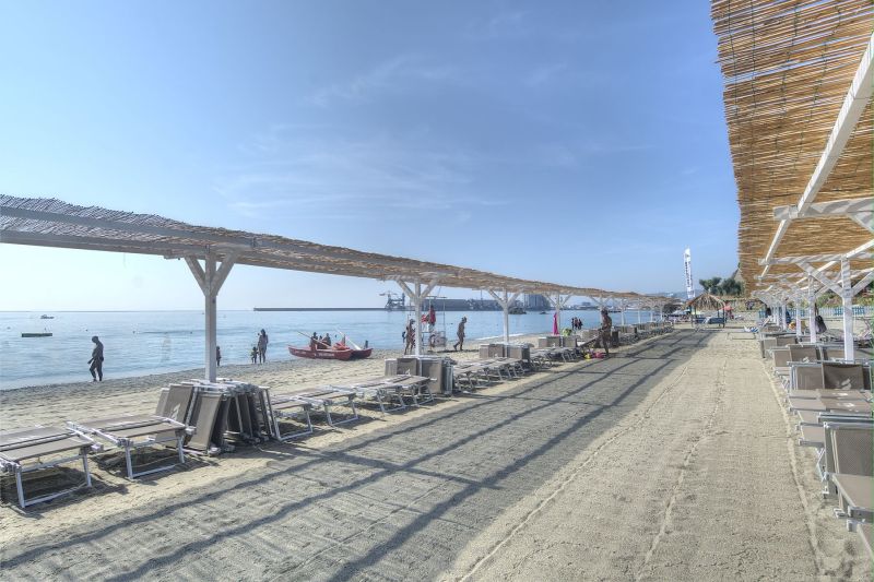 Mirage The Beach