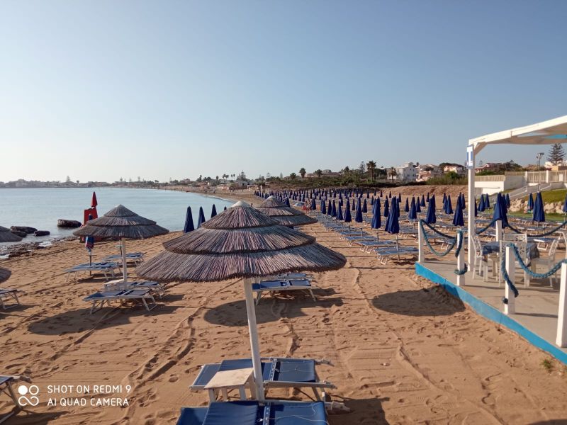 Isola Blu