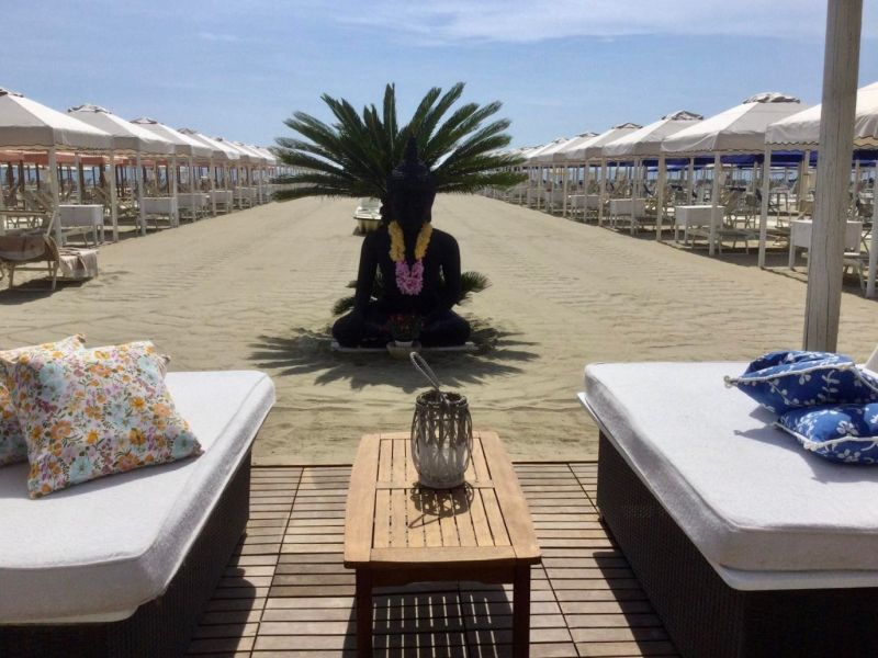 Danio Beach Club
