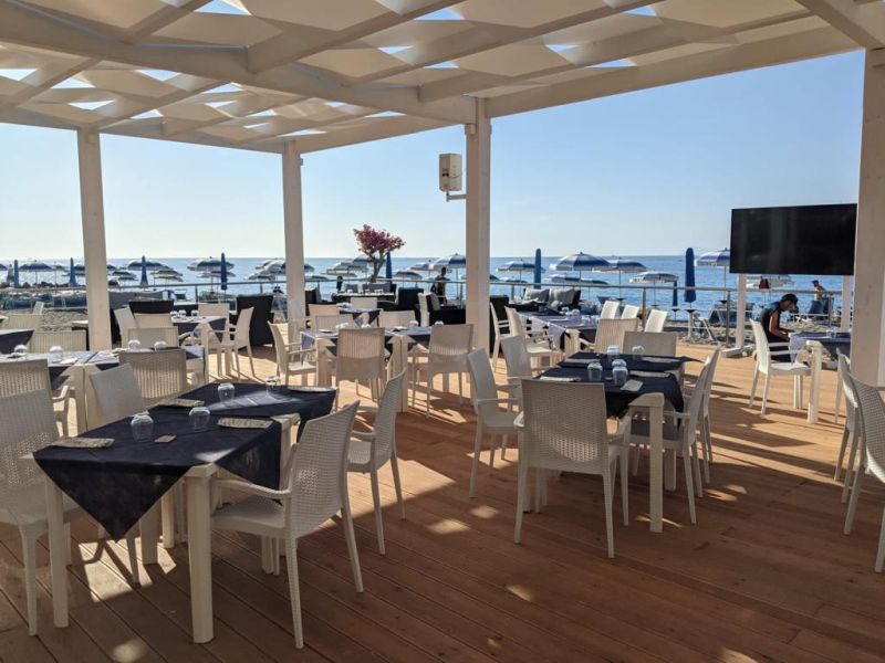 Lido Blue Beach
