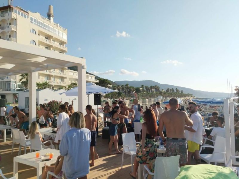 Lido Blue Beach