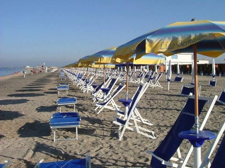 Lido Bernardino Bau Beach
