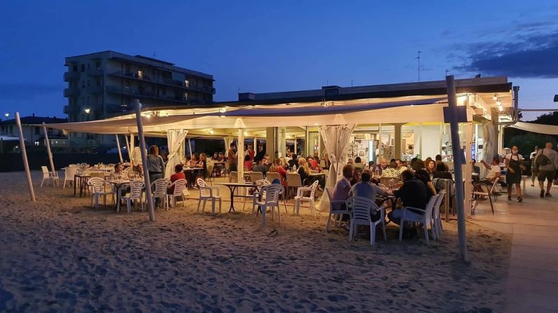 Cayman 32 Mare & Cucina
