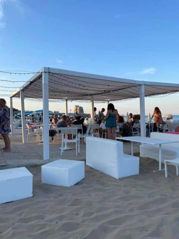 Arvini Beach Club