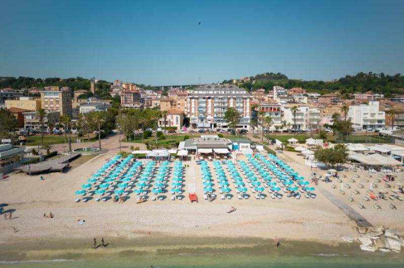 Esabeach Chalet