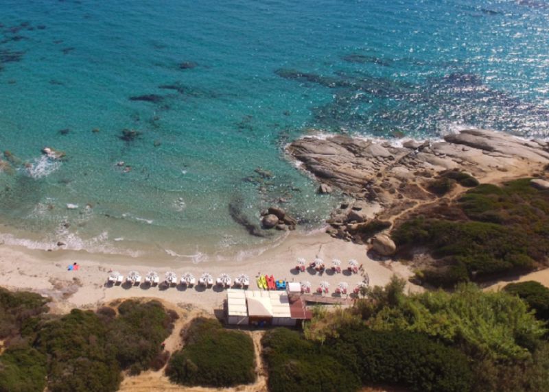 Entu Beach Bar