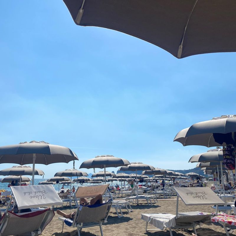 Wave Beach Club